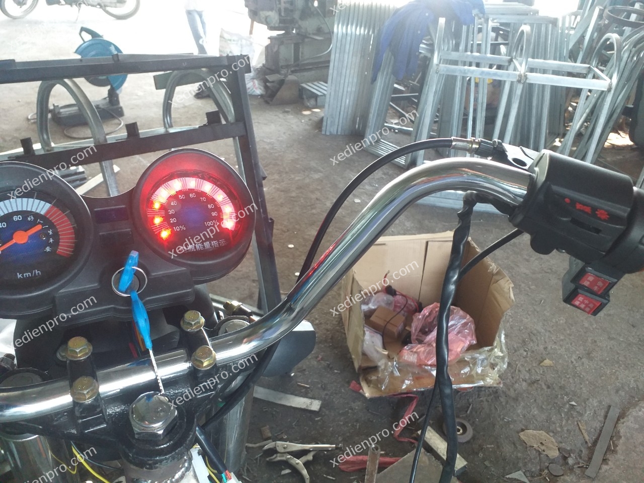 cang_dien_xe_ba_banh