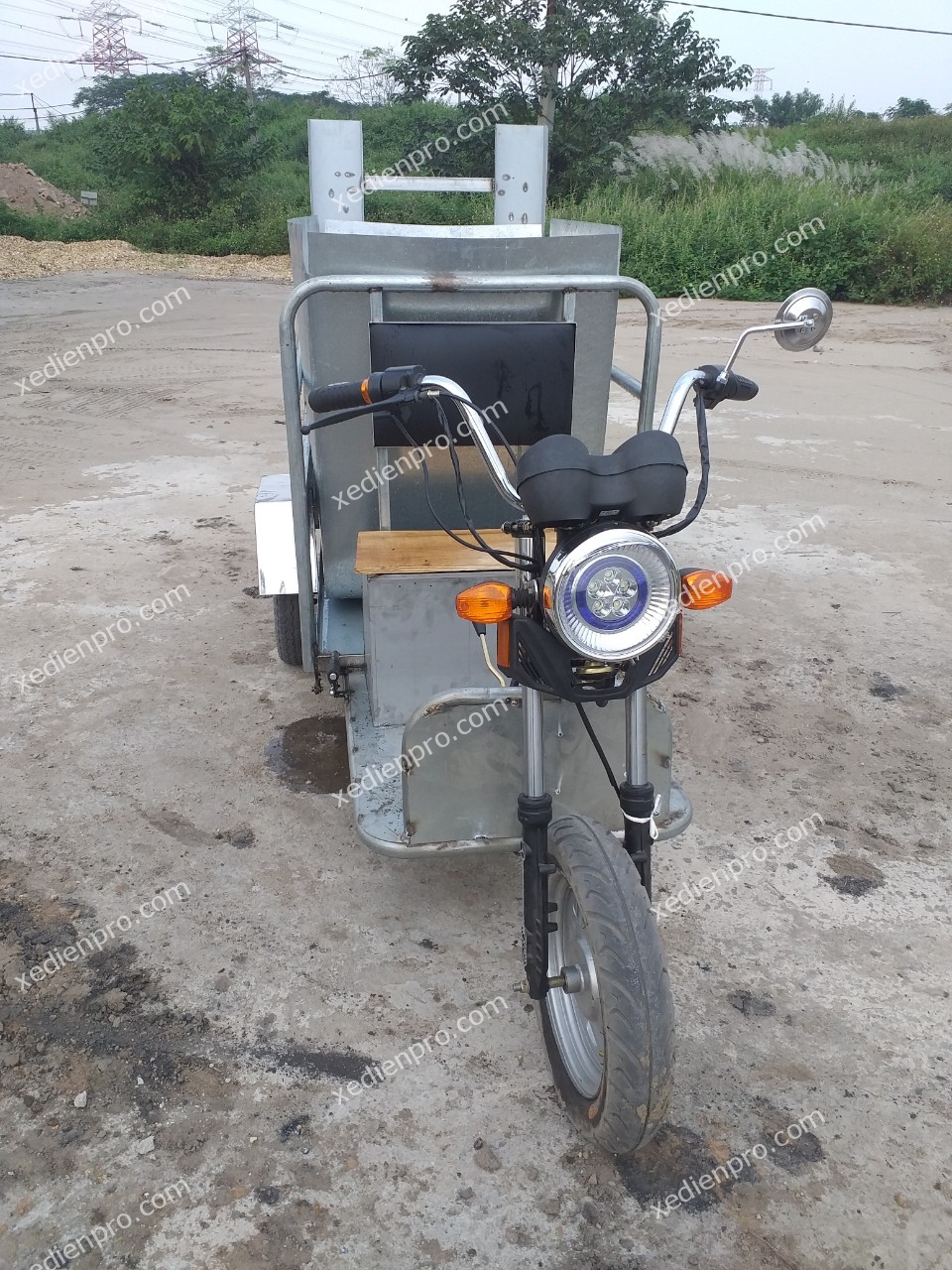 cang_va_den_xe_ba_banh